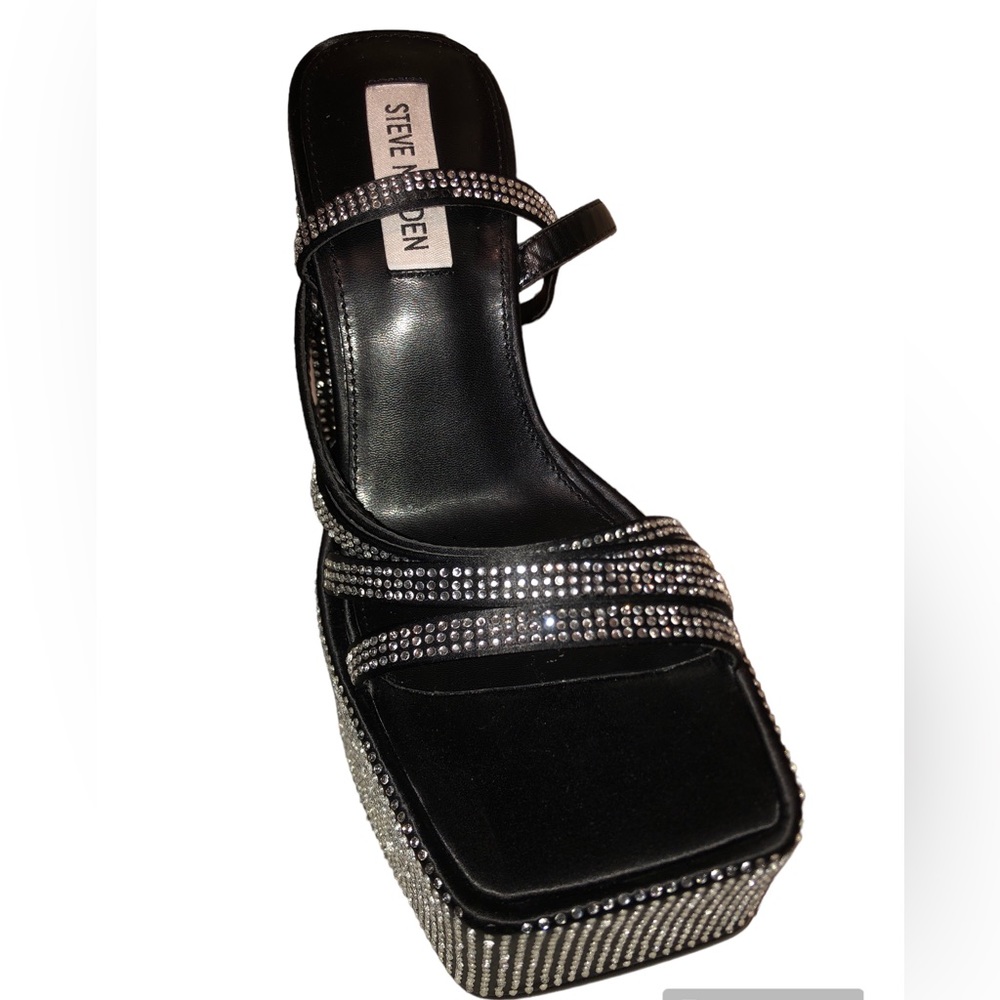 Steve Madden - Picture 3 of 7